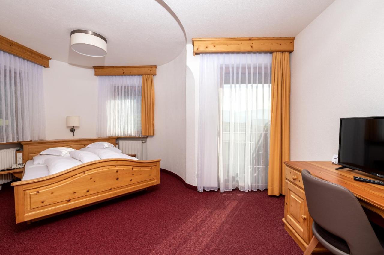 Aparthotel Panorama Gais Bagian luar foto